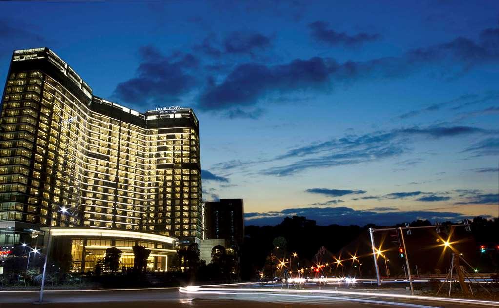 Doubletree By Hilton Heyuan Hotel Exterior photo