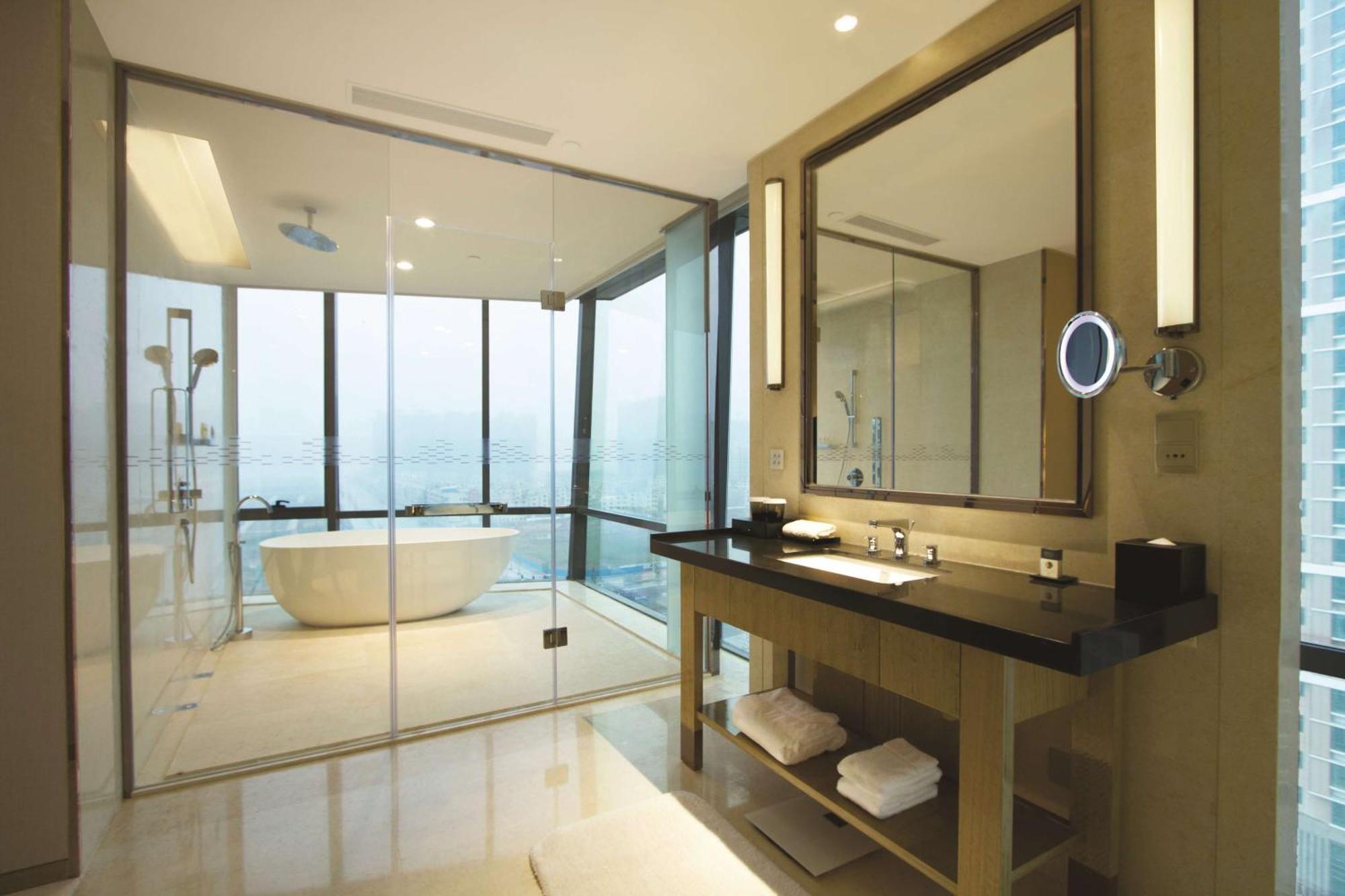 Doubletree By Hilton Heyuan Hotel Exterior photo
